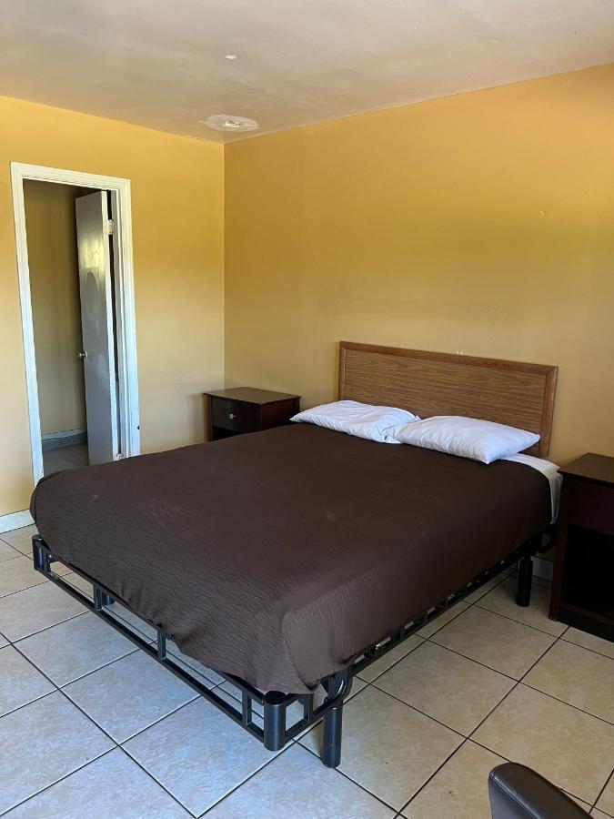 Budget Inn Decatur Priceville מראה חיצוני תמונה